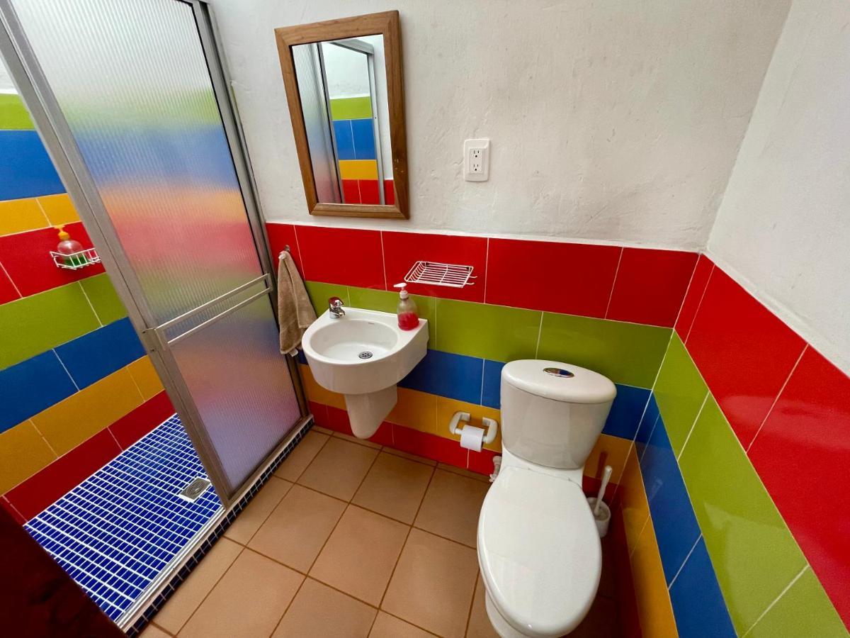 Hostal Tralala סאלנטו מראה חיצוני תמונה